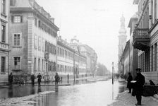 Bildergalerie "Hochwasser - Archivbilder" Selbst auf der großen Bleiche waren Gummistiefel ein Muss.