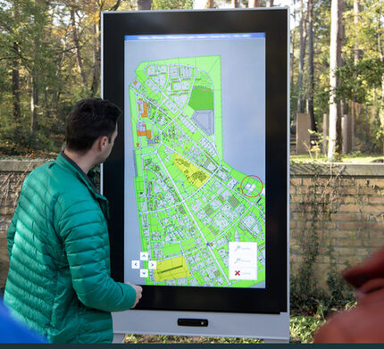 Grabsuche per Touchscreen jetzt auch in Gonsenheim und auf dem Hauptfriedhof