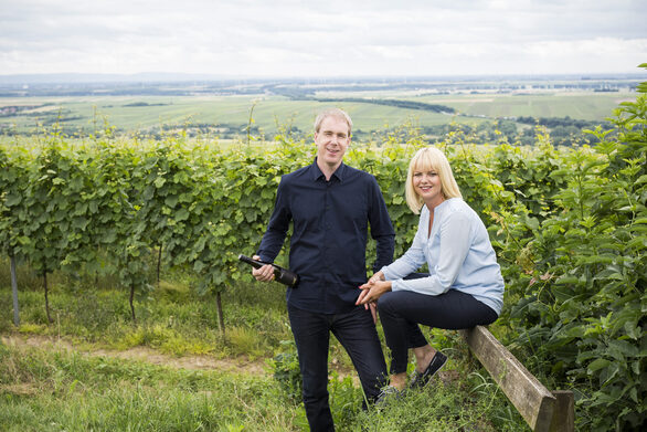 Mathias und Silke Keth im Weinberg